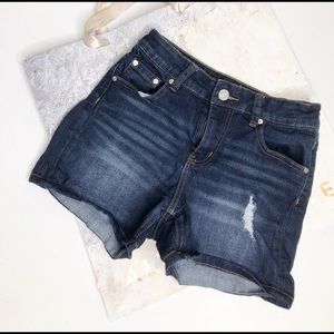 Indigo Rein denim shorts 👖